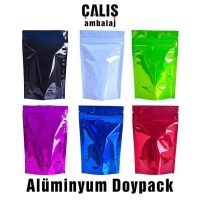 Altı farklı renkte parlak alüminyum doypack. Her biri diğerinden farklı renkte: Siyah, Beyaz, Açık Yeşil, Mor, Mavi, Kırmızı.
