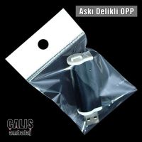 Yuvarlak askı delikli sedefli bantlı OPP torba içinde USB bellek var.