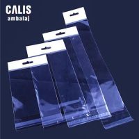 Farklı ebatlarda meksika şapka askı delikli baskısız bantlı OPP poşetler.